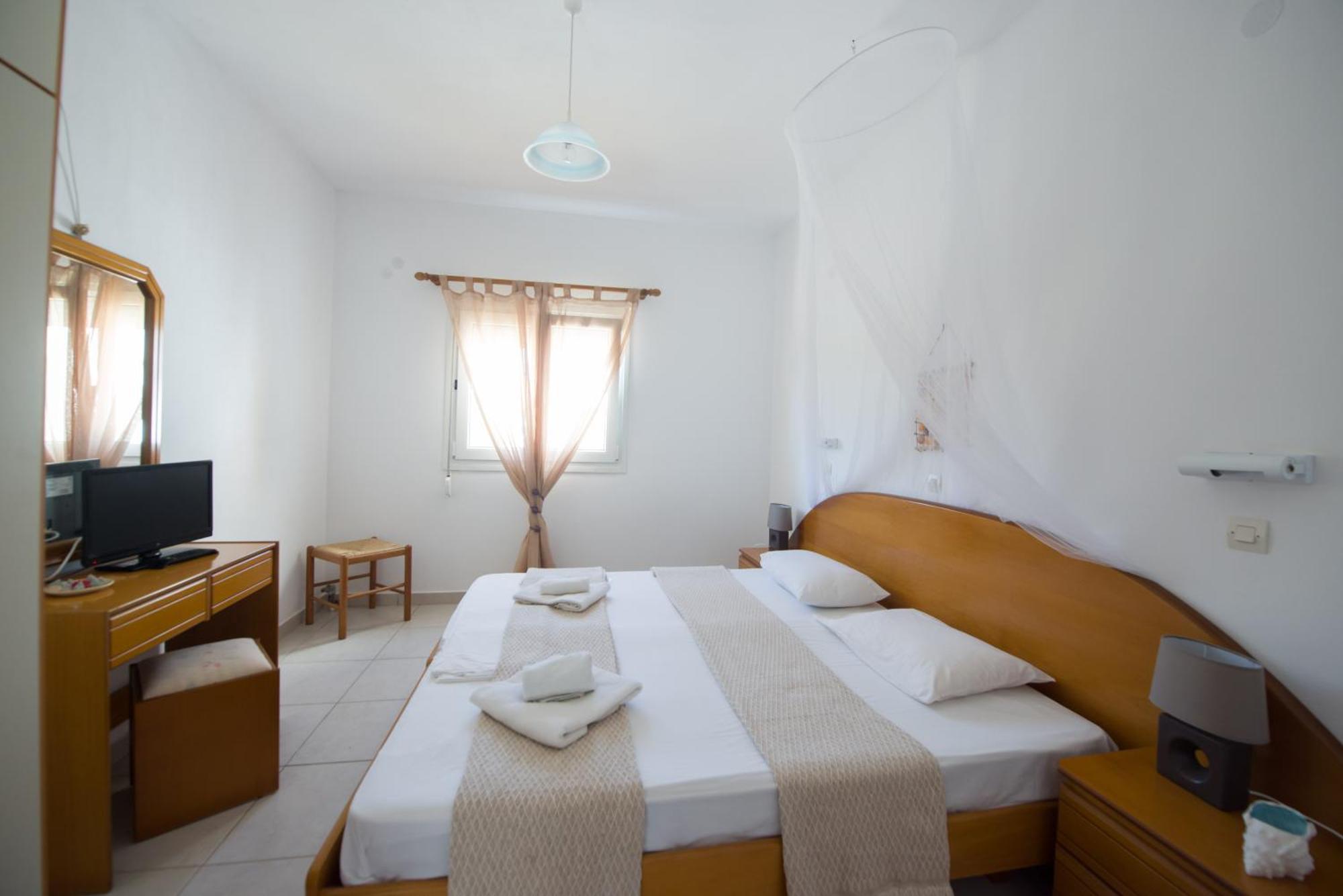 S&C Kosmos Beach Resort 罗达 外观 照片