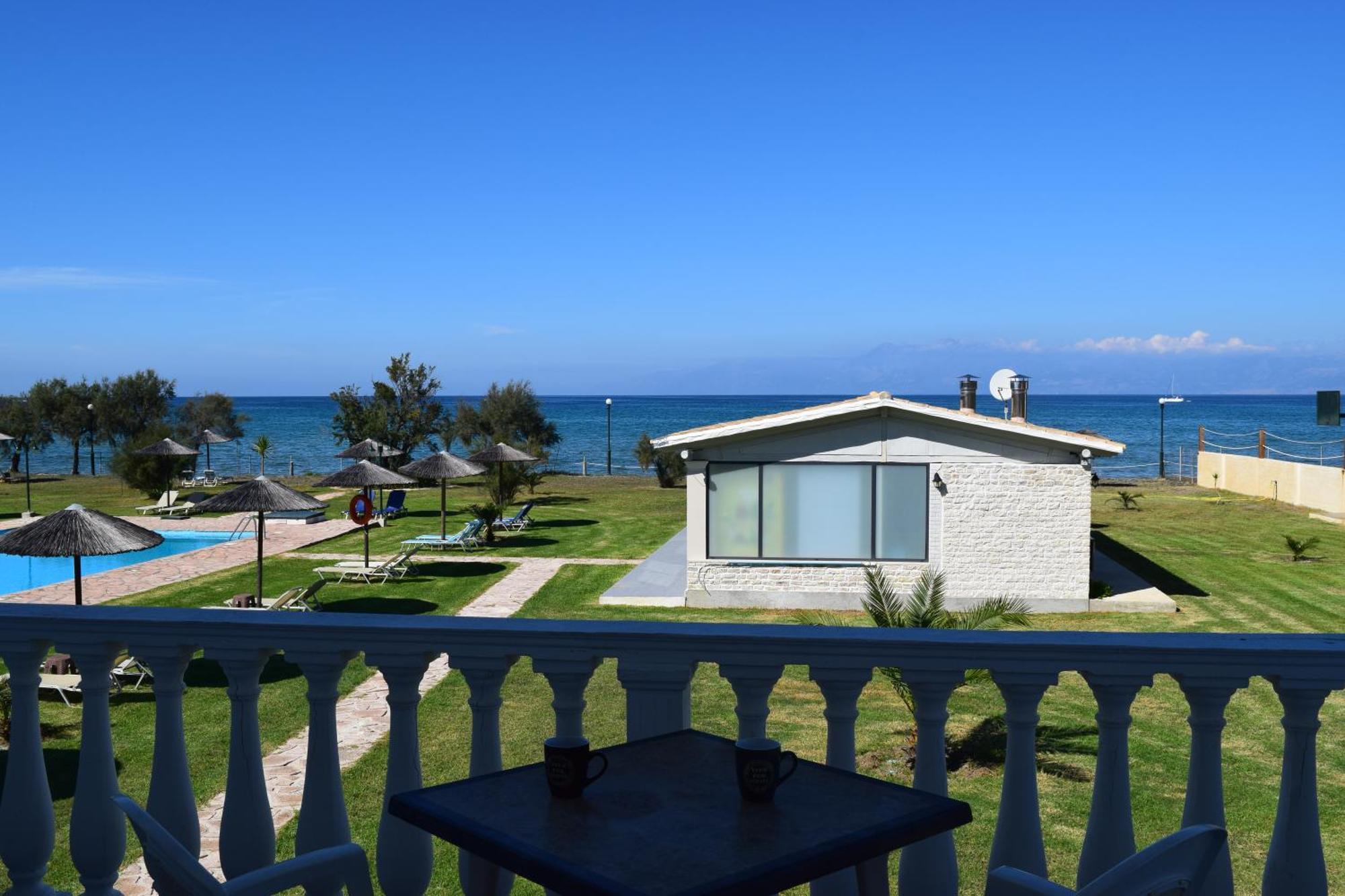 S&C Kosmos Beach Resort 罗达 外观 照片