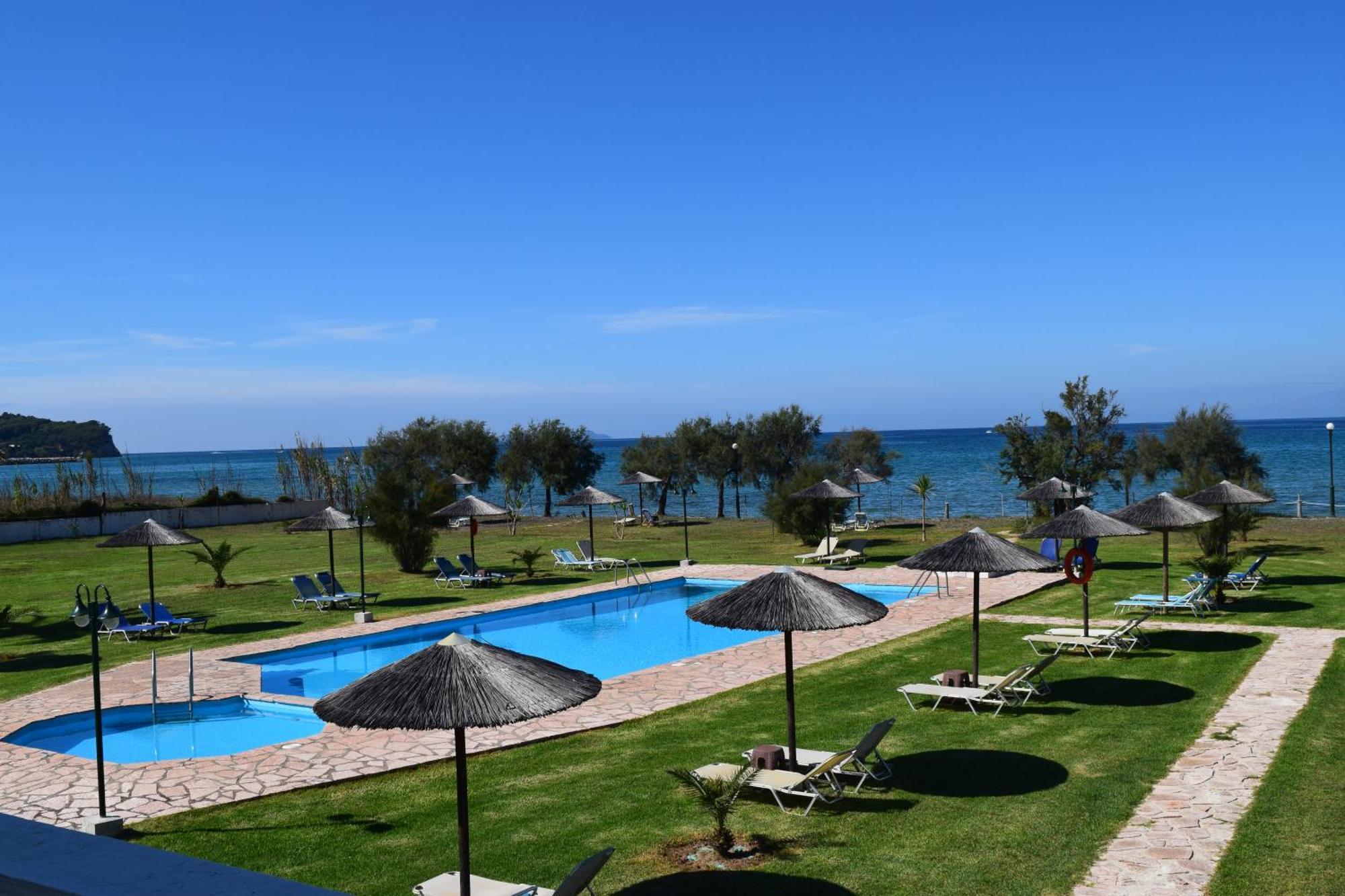 S&C Kosmos Beach Resort 罗达 外观 照片