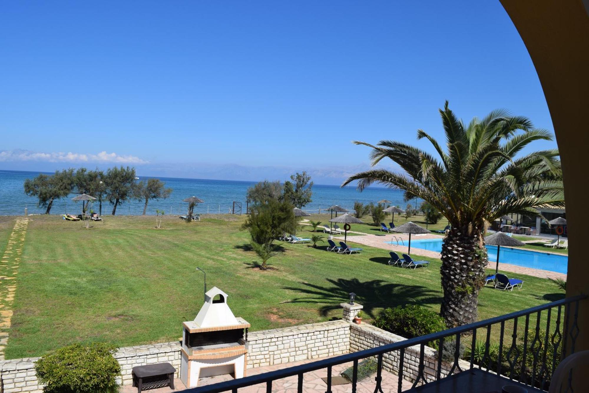 S&C Kosmos Beach Resort 罗达 外观 照片