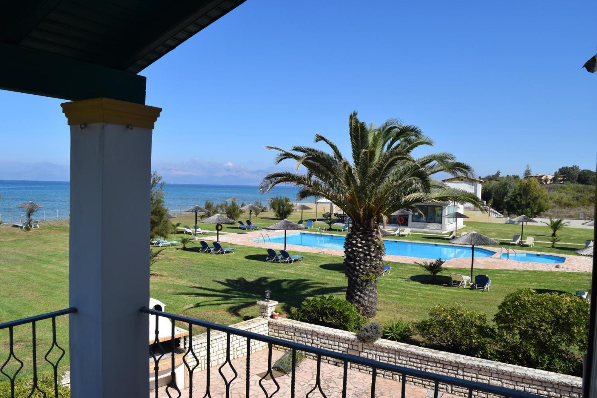 S&C Kosmos Beach Resort 罗达 外观 照片