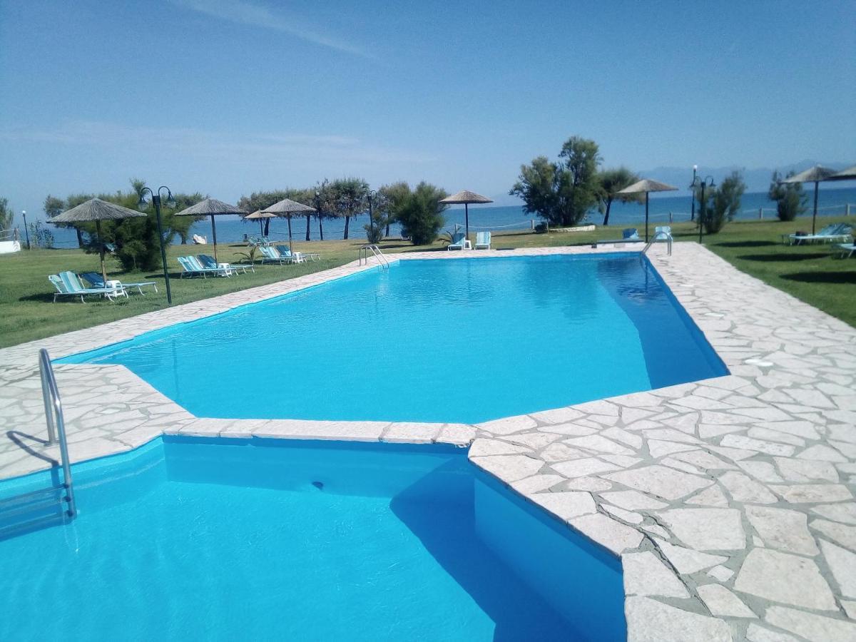 S&C Kosmos Beach Resort 罗达 外观 照片